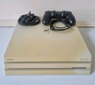 PS4 Pro Sony PlayStation 4 1TB Konsole mit Controller und Netzkabel in Weiß