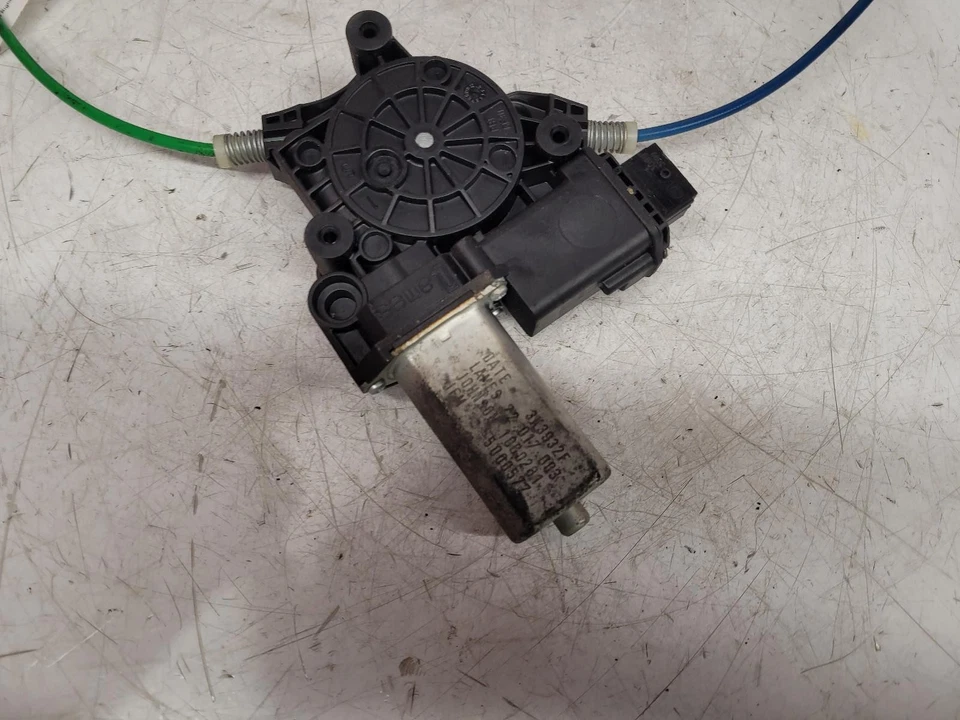 VAUXHALL CORSA 2010 FRONT RIGHT WINDOW REGULATOR DRIVER SIDE 39161985 - Image 2 of 4