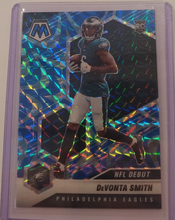 DeVonta Smith - 2021 Panini Mosaic NFL Debut Blue Reactive Prizm RC #246