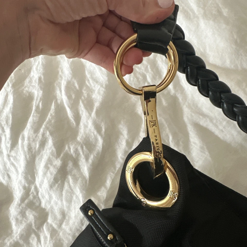 Cartera hobo de nailon negra JPK Paris 75 con correa de hombro trenzada de cuero extraíble Foto 3 de 4
