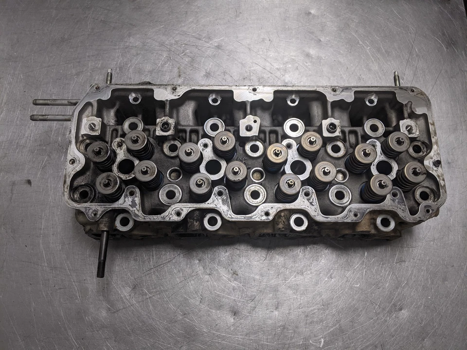 Culata izquierda para 06-10 Chevrolet Silverado 2500 HD 6.6 12690608 Foto 2 de 4