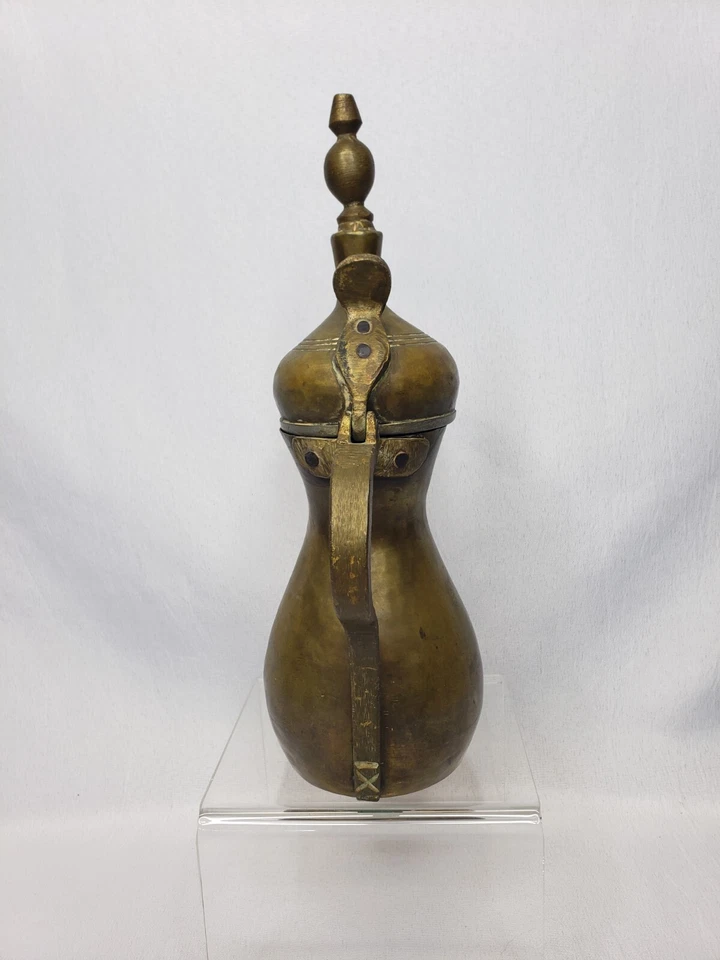 Antigua cafetera Dallah de latón de Oriente Medio turco árabe 12" de alto Foto 4 de 4