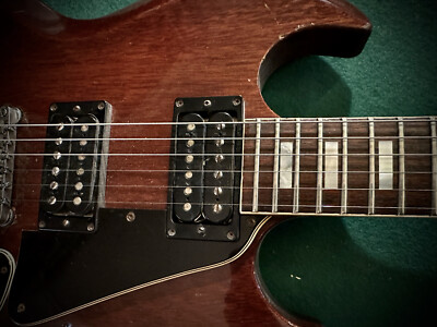 ビンテージ！Gibson SG DELUXE 1972年製　ギブソンレスポール 1972 Gibson SG Deluxe: Repair, Review and Demo. - YouTube
