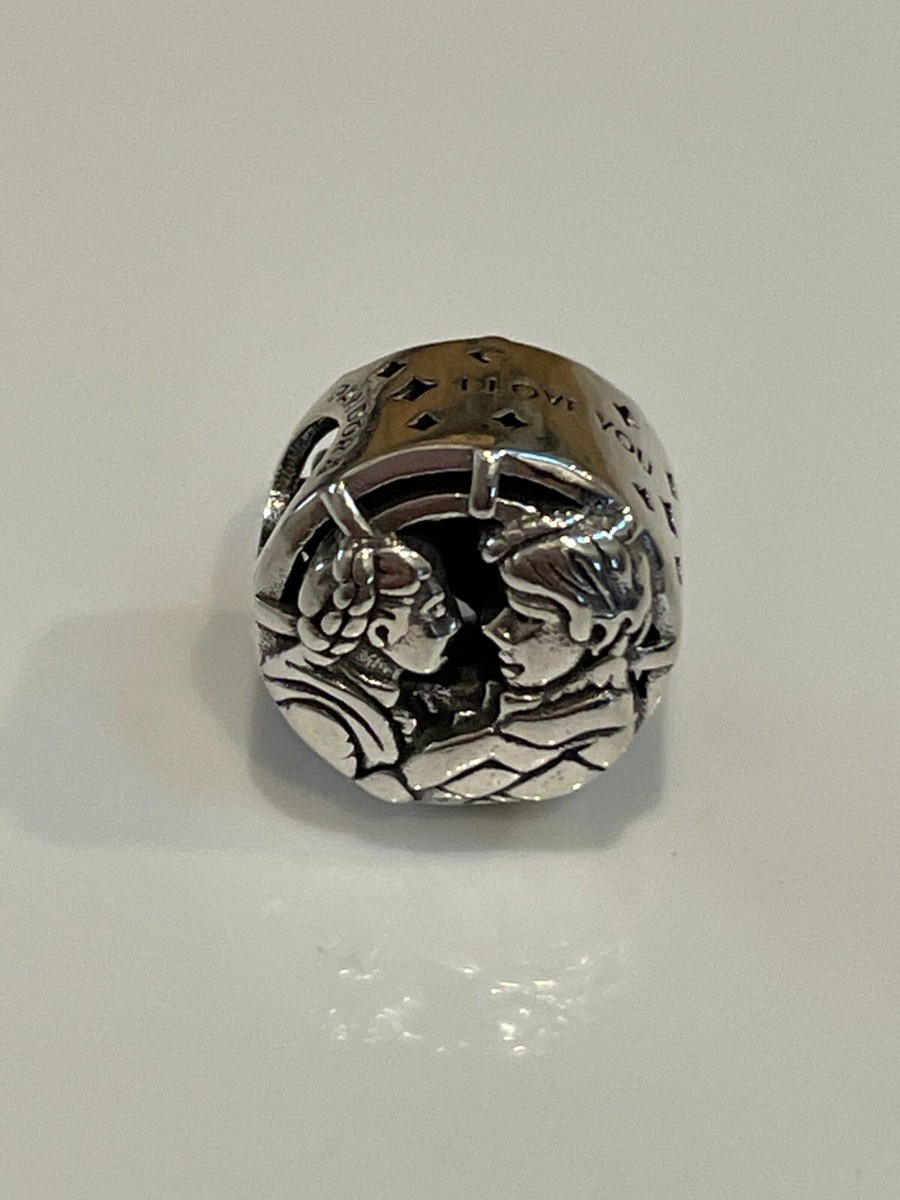 NEW Authentic PANDORA Star Wars Han Solo Leia Kiss Charm
