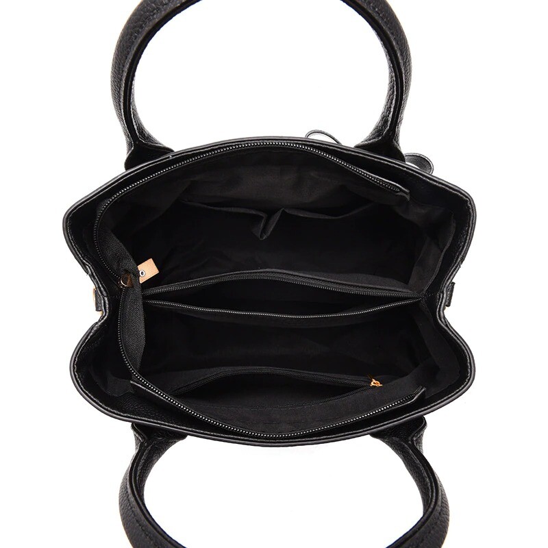 ショルダーバッグ・ポシェット ETRO Women Messenger Bags WP1D0028AP264N0000 Black leather_zip_wide_strap_crossbo