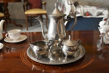 ANTICO SERVIZIO DA TE' IN SILVER PLATE HONH KONG / 4 PEZZI KG. 1,670 DA LUCIDARE