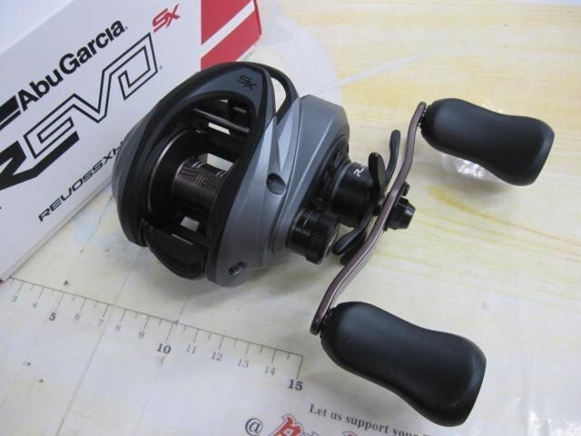 リール Abu Garcia REVO5 SX HSLP-L AbuGarcia_RevoSXSpinningReel_R