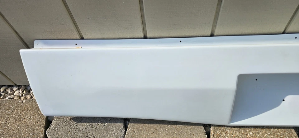 20034 NOS Lund Tailmate fibra de vidro Rollpan para-choque Dodge Ram 1500 2500 2002-2008 - Imagem 2 de 4