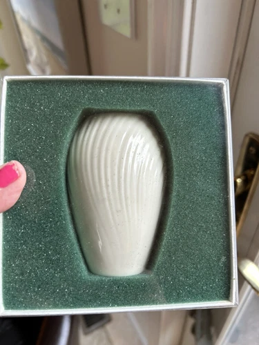 Vintage Off White   Lenox Miniature Vase NEW IN BOX BIN!