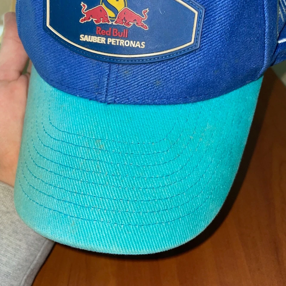 Red Bull Sauber Petronas vintage racing cap One Size - Image 3 of 4
