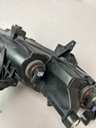 NISSAN MAXIMA 2016-2018 RH PASSENGER RIGHT FRONT BUMPER HALOGEN FOG LIGHT OEM - Picture 8 of 11
