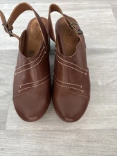 Brown Leather Women's BOC Gwen Clogs Size 9