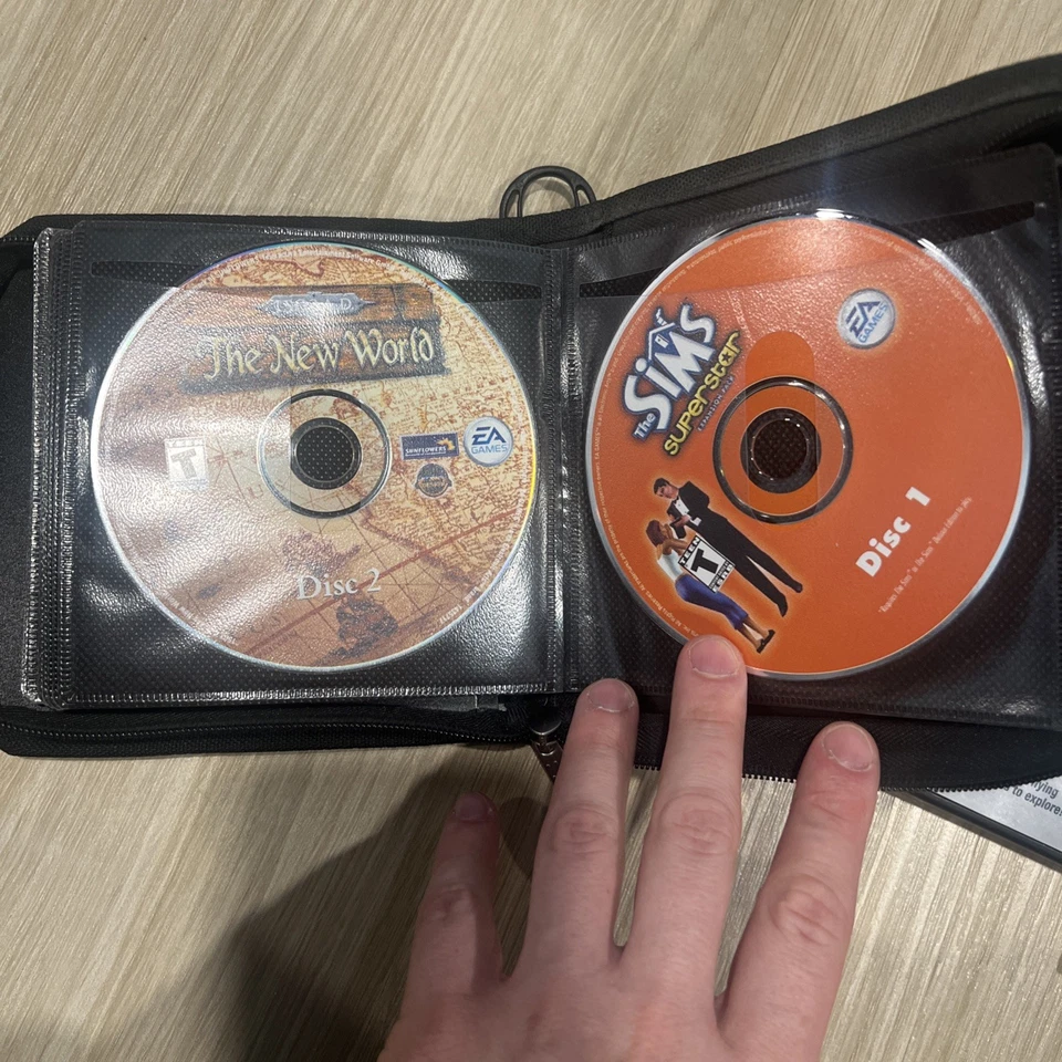 Lote de juegos PC surtidos Foto 3 de 4