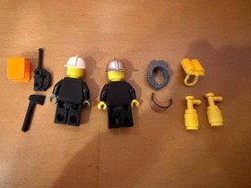 LEGO CITY: Fire Truck (7239) 100% Complete (missing some stickers & no box)