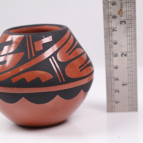 Jemez Pueblo Native American Pottery Vase by Caroline Loretto h8cm - Foto 7 di 7