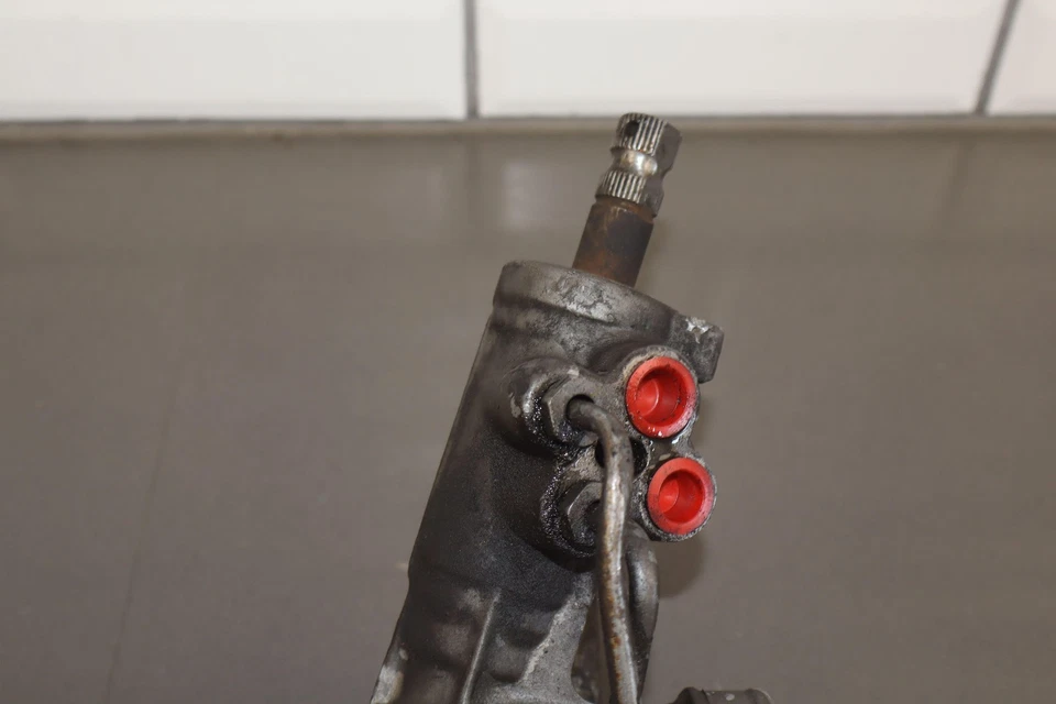 Ford Mustang LX 1993 5,0 L V8 cremallera eléctrica y engranaje de dirección de piñón *sin barras de amarre* Foto 2 de 4