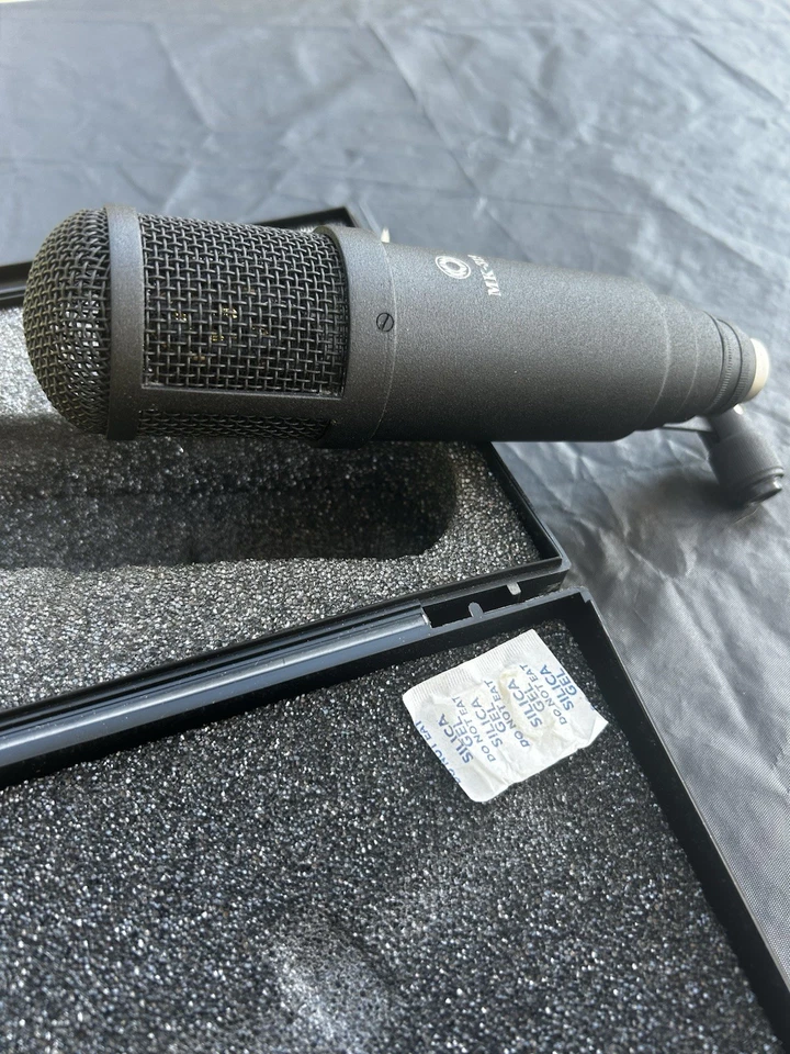 Micrófono condensador cardioide Oktava MK-319, diafragma grande Foto 3 de 4