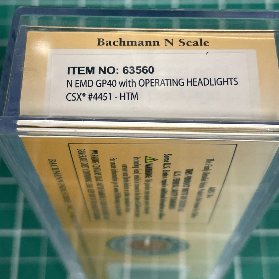 New! N-Scale Bach 63560 GP40 CSX $125.00 Make offer - Image 2 of 4