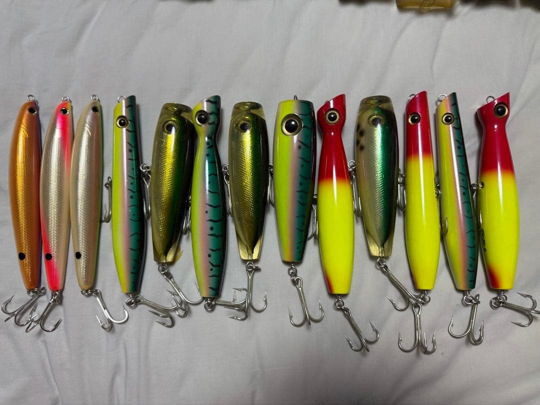13 GT poppers etc. set of spike lures, un - Image 2