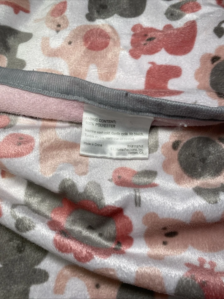 SL Home Fashions Blanket Jungle Zoo Animal Elephant Giraffe Lion Reversible Pink - Image 3 of 4