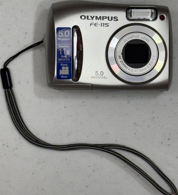 Olympus FE-115 Silver Compact Digital Camera 5.0MP 2.8x Zoom 2.5in