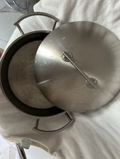 Thunder group 24 Quart Stockpot NSF - Used great condition