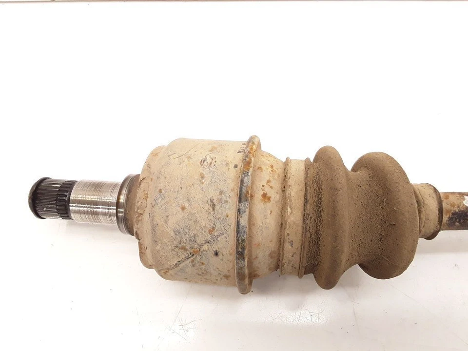 Mercedes-Benz W123 240D 53kW Diesel 1977 Rear Left Gearbox Drive Shaft - Image 2 of 4