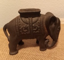 A.C. WILLIAMS ANTIQUE CAST IRON ELEPHANT STILL BANK w/ HOWDAH 1920-1930 ish(?)