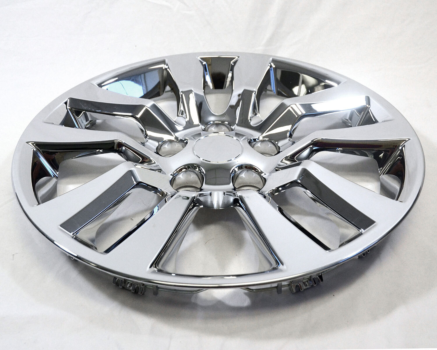 Chrome Wheel Covers Snap On Full Rim Hub Caps for 20132018 Nissan