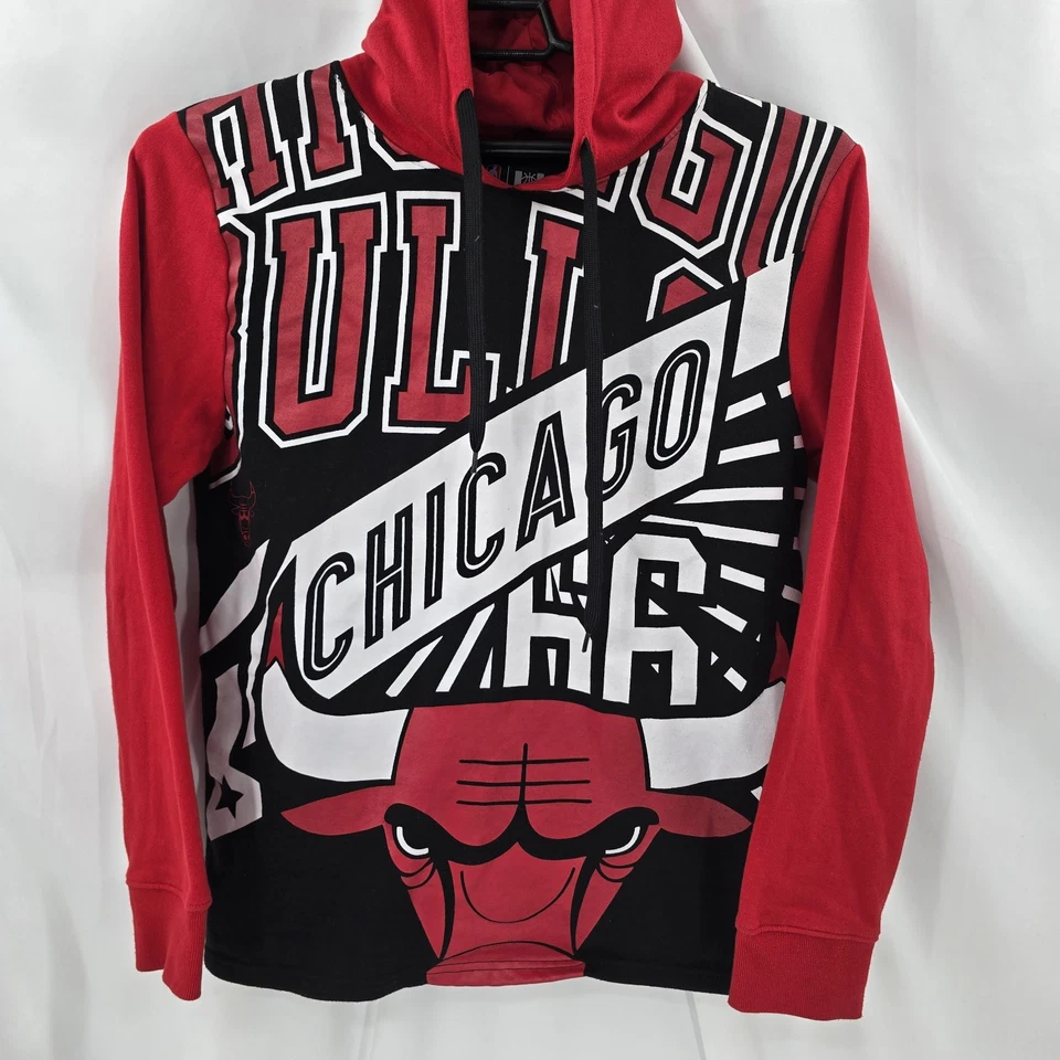 UNK NBA Retro Chicago Bulls 66 Long Sleeve Hooded Shirt Men's Size L Red Black - Image 4 of 4