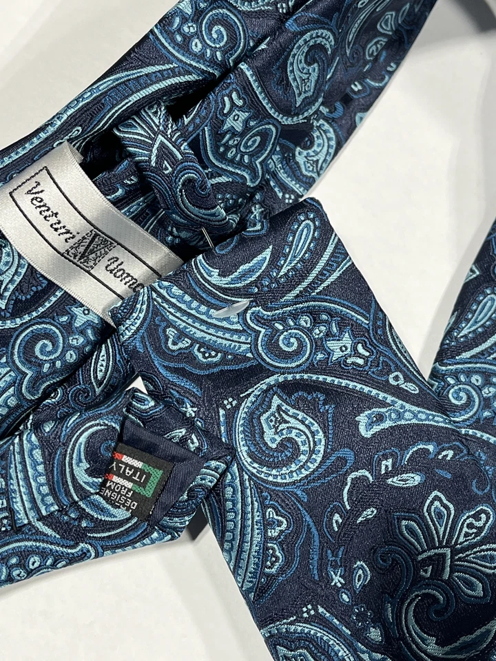 Mens Venturi Uomo Blue Paisley Pattern Tie With Matching Pocket Square NEW - Image 2 of 3