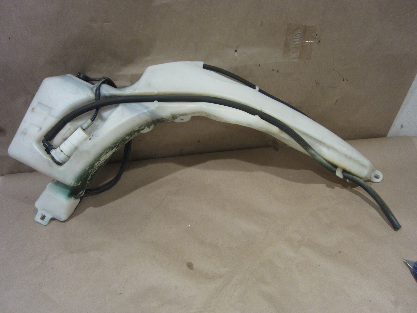 Maserati 4200 - Windshield Washer Bottle / Reservoir - P/N 66420800