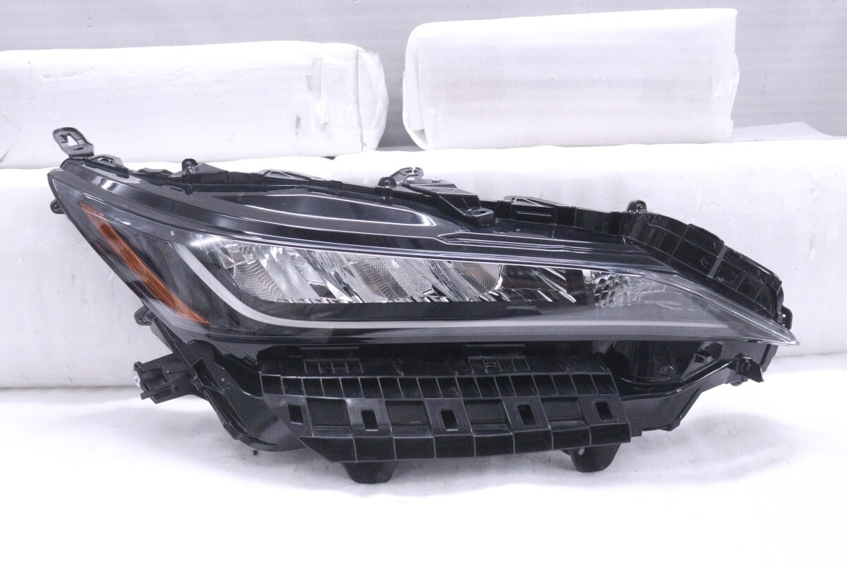 パーツ Koito 48-192 60series harrier rightlight s-l1200.jpg