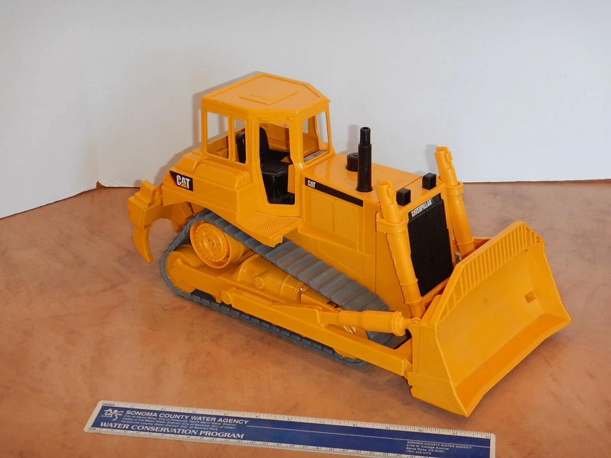 BRUDER CAT BULLDOZER WITH BACKHOE #0698 1/16 SCALE MADE IN GERMANY