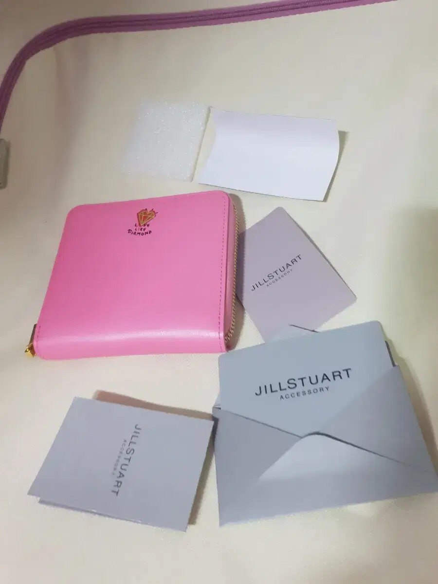 [JILLSTUART]★25FW★SOHO LOCK DECORATION COWHIDE CARD WALLET Genuine Jill Stuart Black Cowhide Wallet With Heart