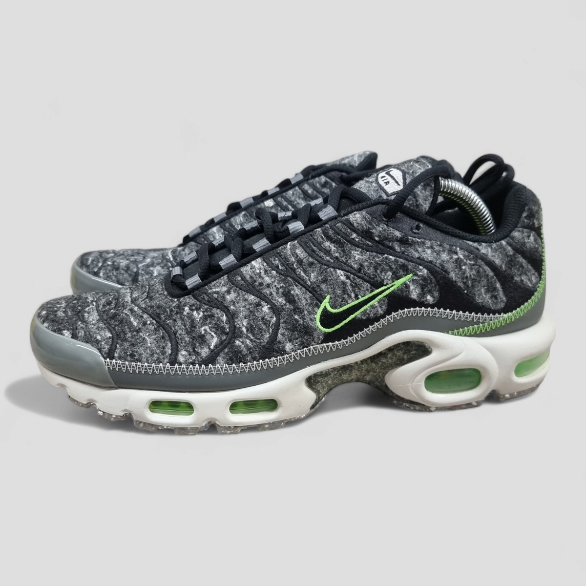 Nike Air Max Plus TN Tuned 'Crater' Black Electric Green (DA9326