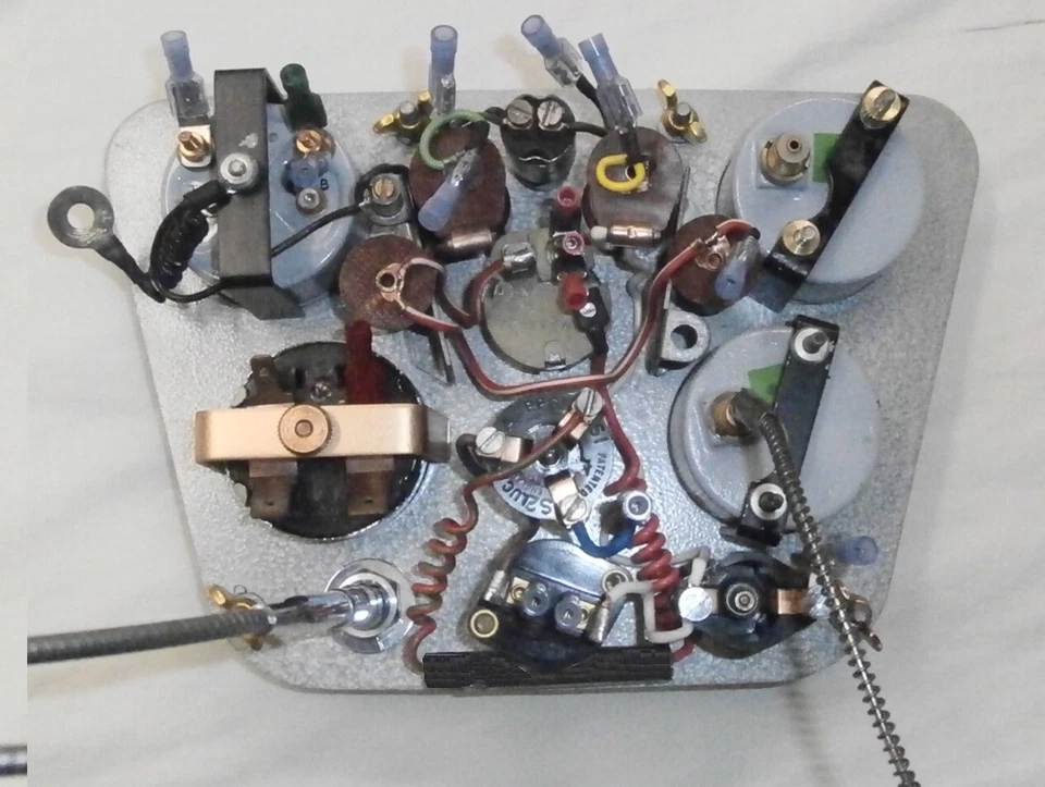 Medidor de instrumentos/panel de interruptores Triumph TR3A TR3B Center Facia calidad Concours Foto 4 de 4