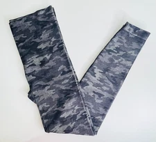 SPANX Look At Me Now Double Layer Waistband Jegging In Black Camo Size L