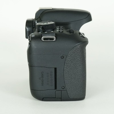 Canon EOS Kiss X8i DSLR Camera 24.2MP CMOS, EF Mount, Good