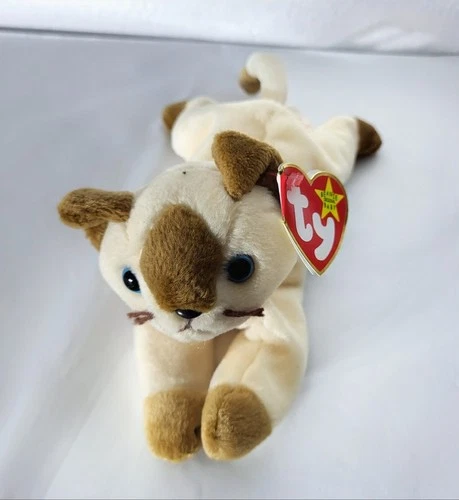 Vintage 1996 Ty Beanie Baby Snip Siamese Cat Plush Collectible Toy w/ Tags NEW