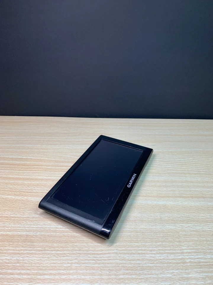 Garmin Nuvi 65 LMT 6" Touchscreen GPS Unit Only Lifetime Maps - Image 4 of 4
