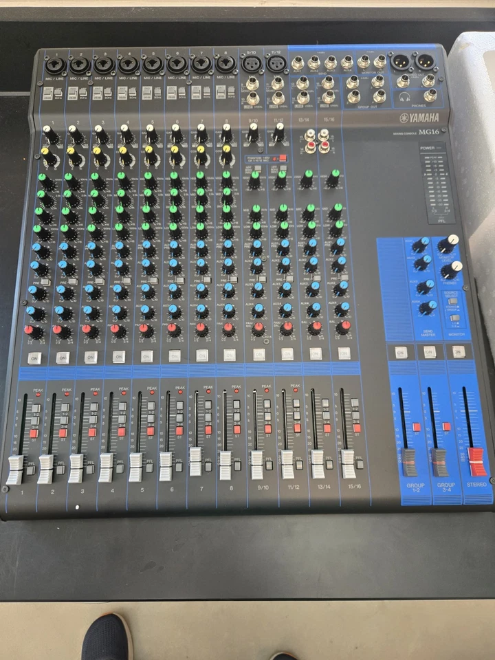 Yamaha MG16 16-channel Analog Mixer - Image 2 of 4