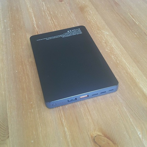 New Aluminum Extra High Power Bank 20000mAh with QC3.0 Fast Charge for Laptops - 第 19/41 張圖片