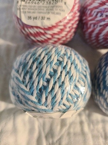 (4) Craft Smart 35 yards / 32 m twine (2) blue and white (2) red and white - Picture 4 of 10