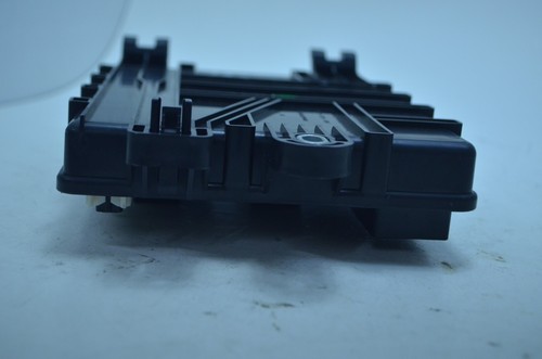 13-16 CADILLAC SRX 3.6L FUSE RELAY BOX OEM - Picture 9 of 24
