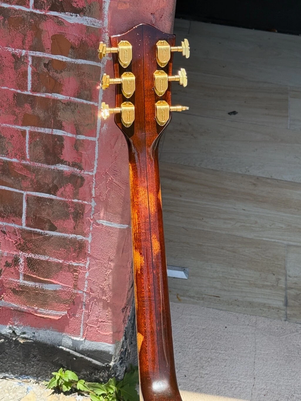 Picture 9 of 24