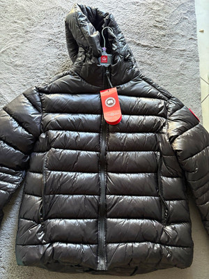 Canada Goose Jungen Daunenjacke schwarz mit Kapuze, Reißverschluss, Gr. 152 Logo