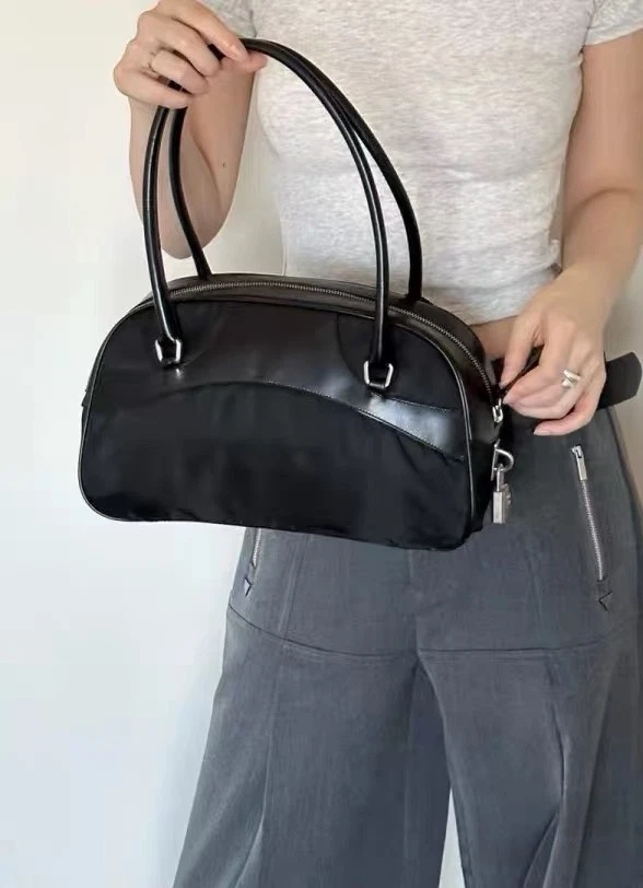 prada Ladies Black Vintage bowling bag Leather and canvas classic style - Image 2 of 4