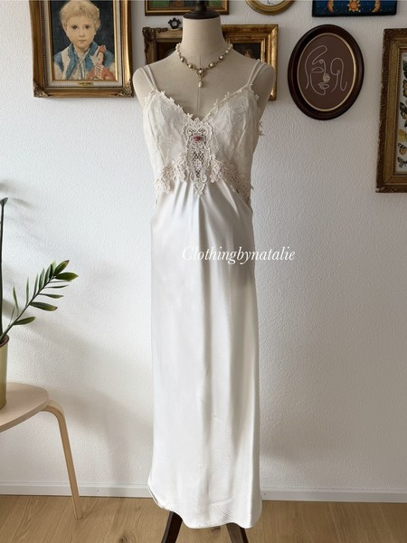 California Dynasty White Satin Maxi Gown Size M-Excellent Cond*No US Shipping*