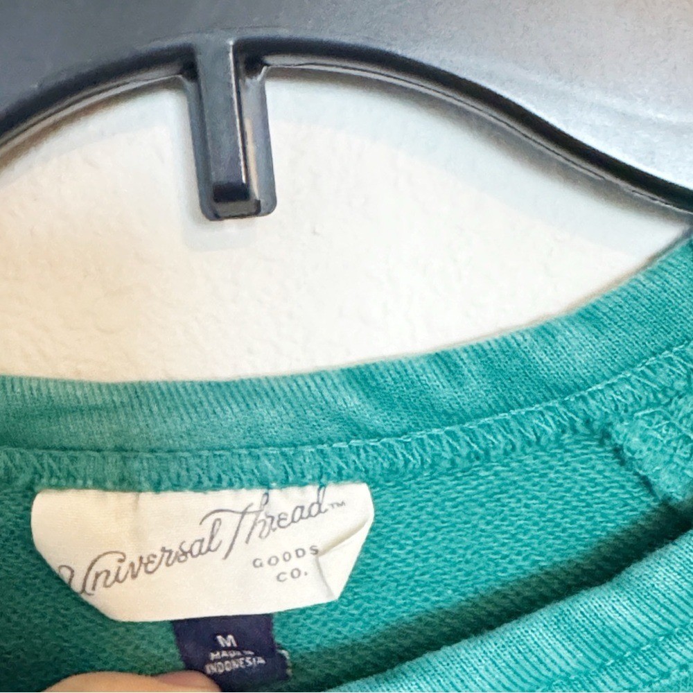 Universal Thread Pullover Sweatshirt - image 5